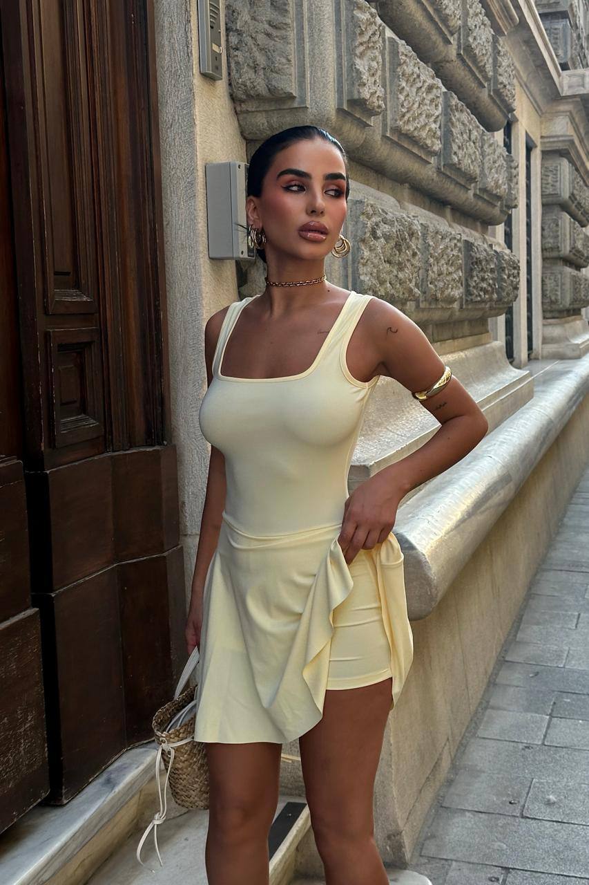 Pastelově žluté šaty Dana