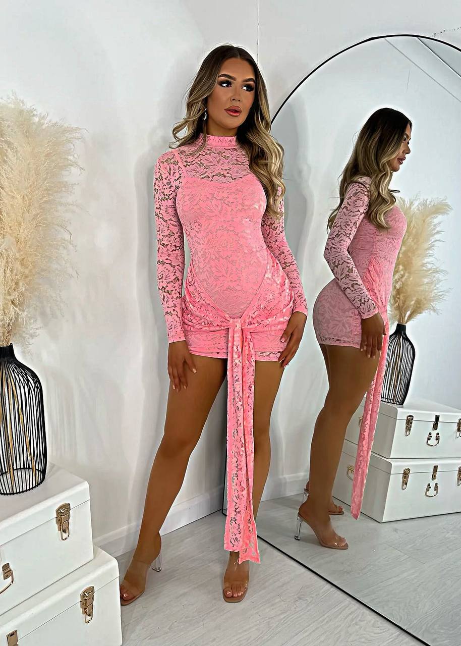 Pastelově růžové šaty Viky